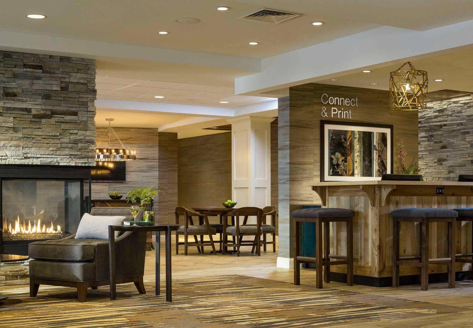 Fairfield By Marriott Waterbury Stowe Exterior foto