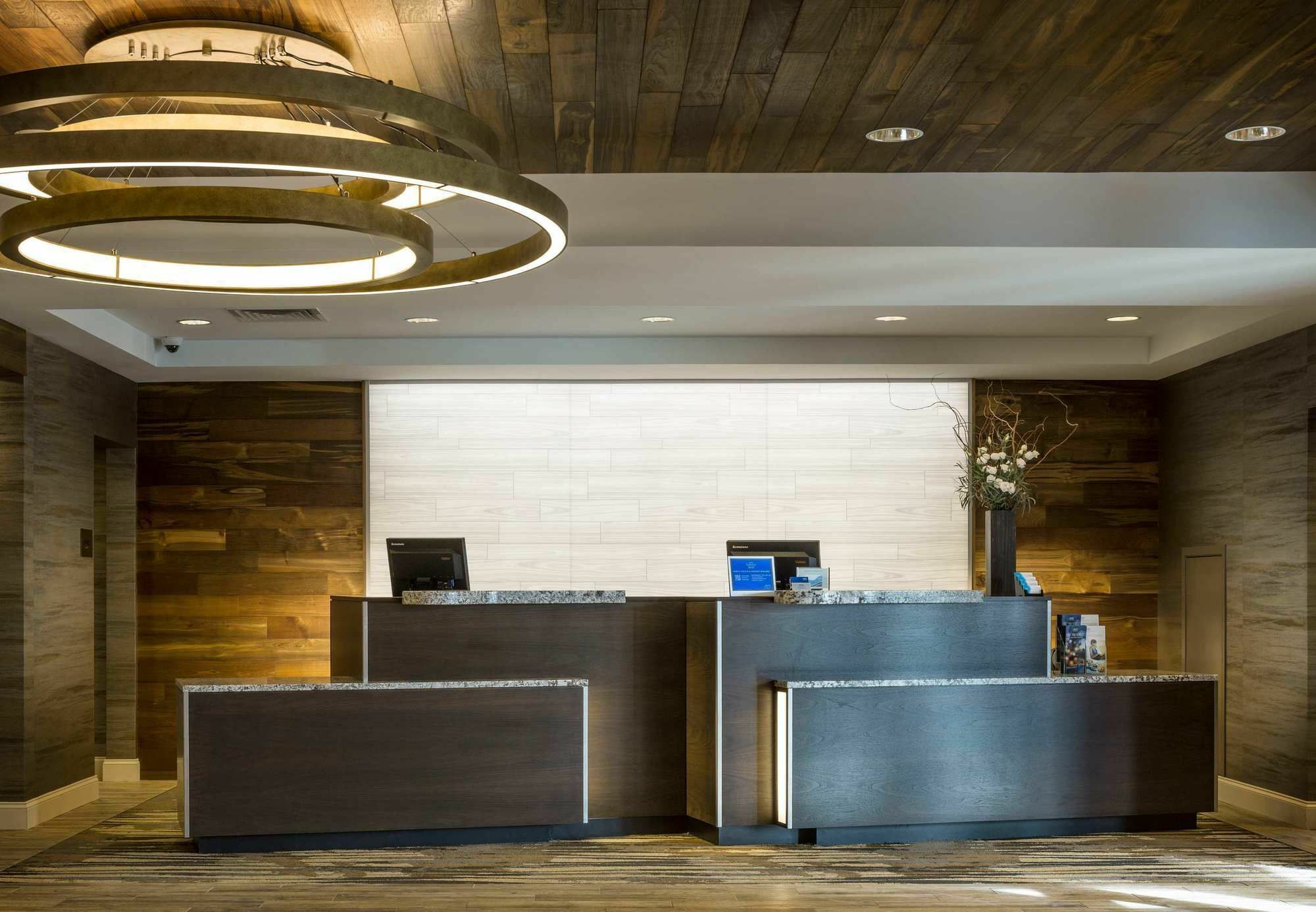 Fairfield By Marriott Waterbury Stowe Exterior foto
